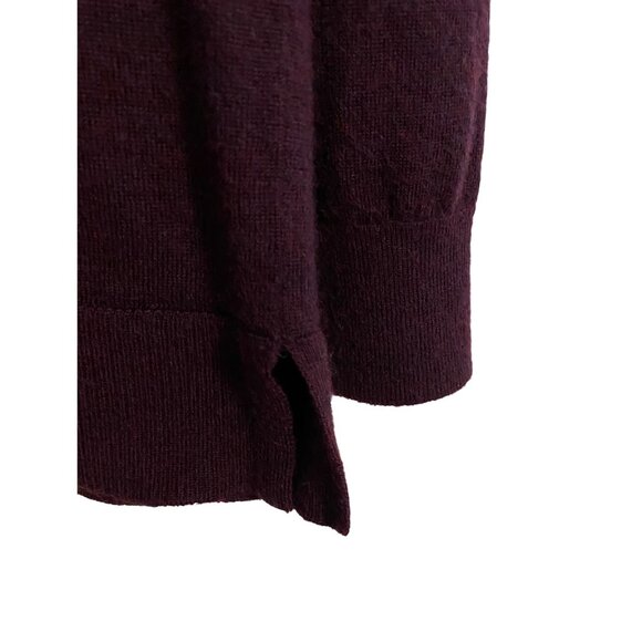 Banana Republic Sweater Women’s M Plum Merino Wool V-Neck Side Slits Casual Cozy - Picture 12 of 14